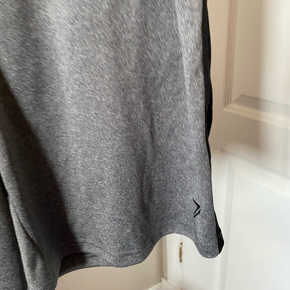 Old Navy Active Shorts - Picture 2 of 8